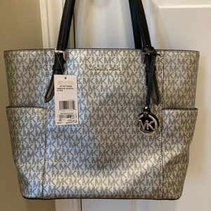 Like New Michael Kors Tote